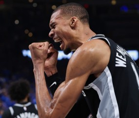斗球直播-ESPN专访文班：少林特训有点被夸大 波波维奇始终是我们的掌舵人|总决赛|格雷格-波波维奇|圣安东尼奥马刺队|NBA总决赛|文班亚马_新浪体育_新浪新闻